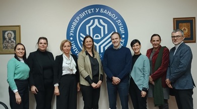 Visit of the Director of the Regional English Language Office