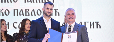 Уручене априлске награде