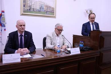 /uploads/attachment/vest/15641/simpozijum_1605_foto_dejan_desnica__30_.jpg