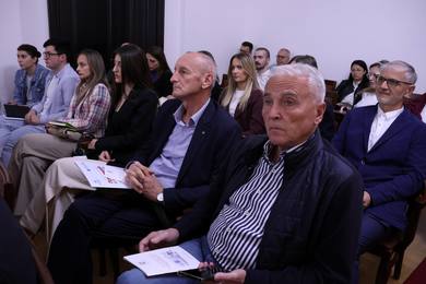 /uploads/attachment/vest/15641/simpozijum_1605_foto_dejan_desnica__43_.jpg