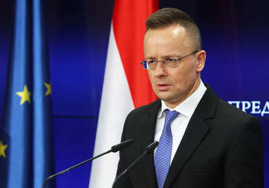 Уручење почасног доктората министру Сијарту