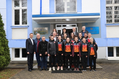 Rector Gajanin with the Management and Basketball Players of the Women’s Basketball Club ’Orlovi’